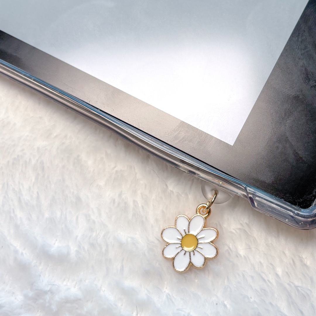 Small Daisy Flower kindle charm