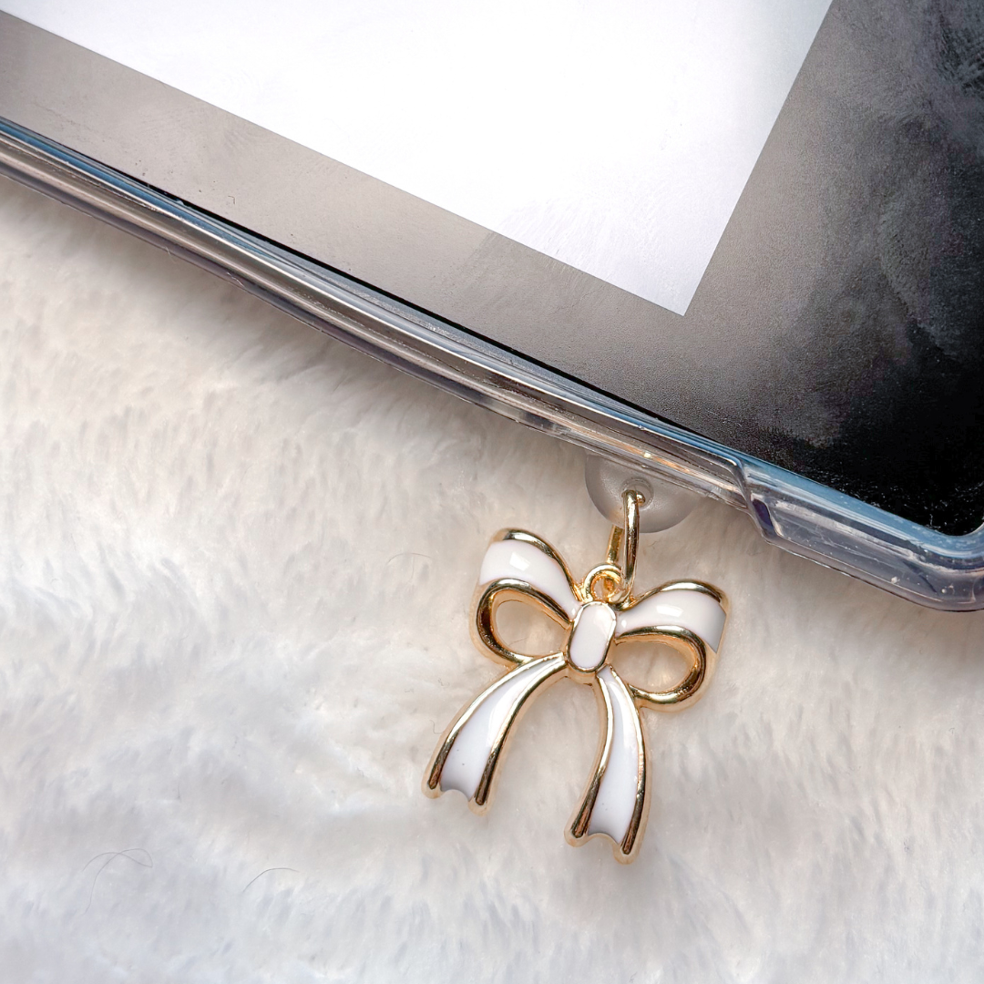 White bow kindle charm