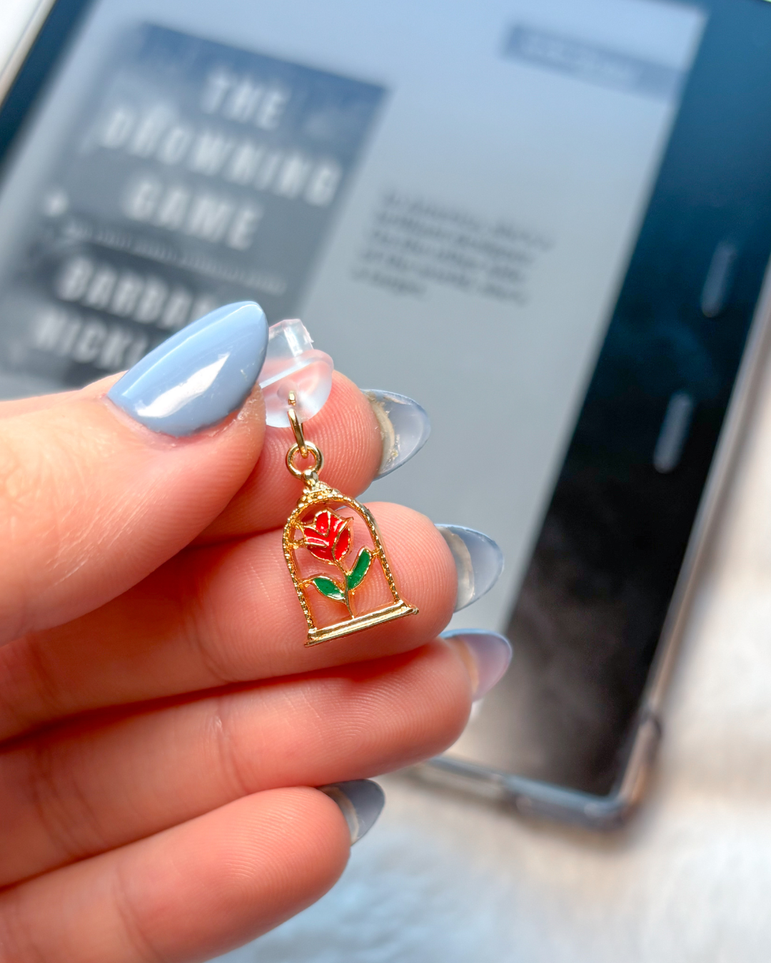 Rose in Gold Case kindle charm