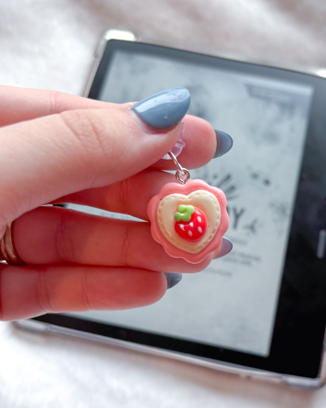 Strawberry shortcake kindle charm